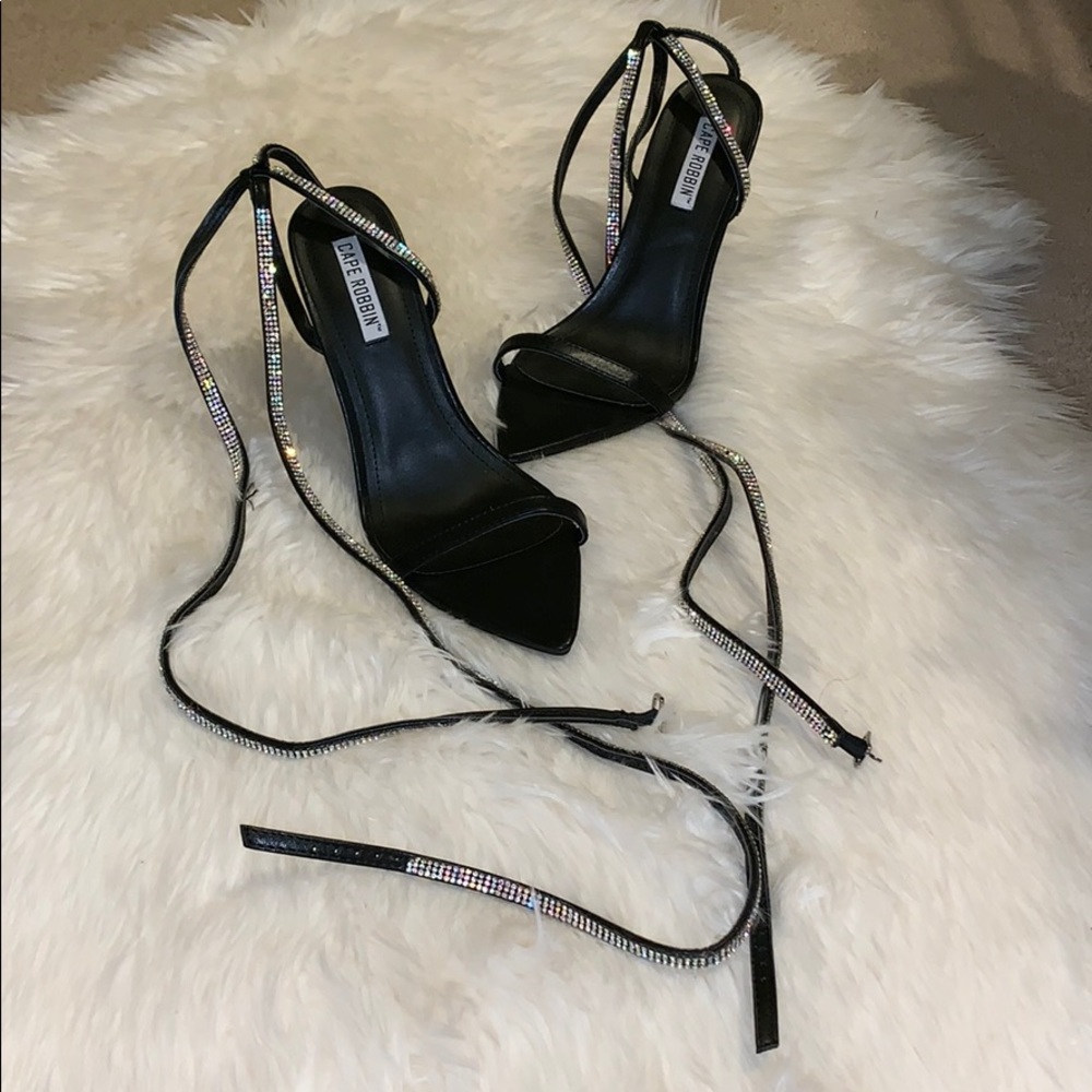 STUNNING strappy open toed heels